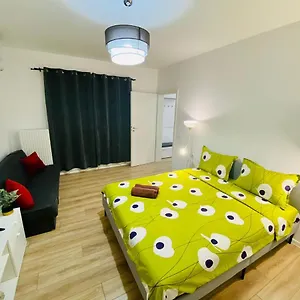 Plaza 2 Apartament